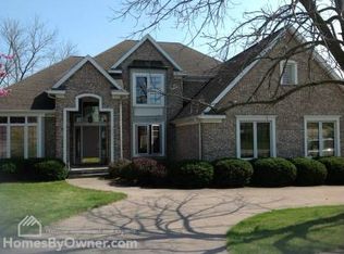 2201 Stonebrook Dr, Muscatine, IA 52761