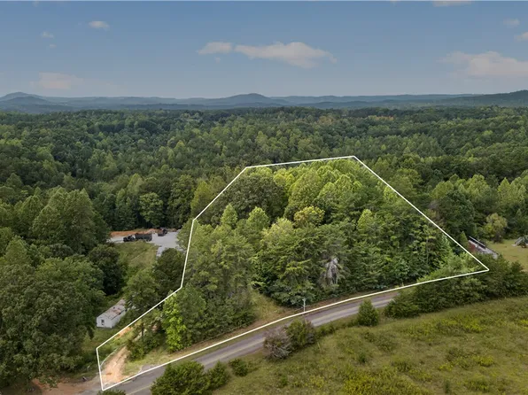 205 Misty Hollow Ln, Westminster, SC 29693
