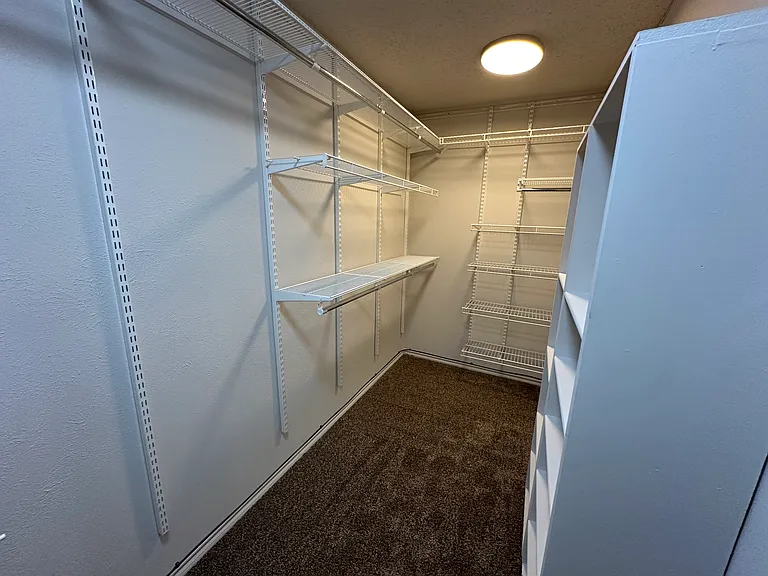 3231 Elizabeth St — Photo 12