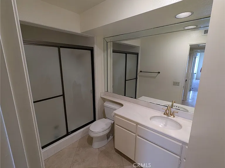 270 Cagney Ln #308 — Photo 57