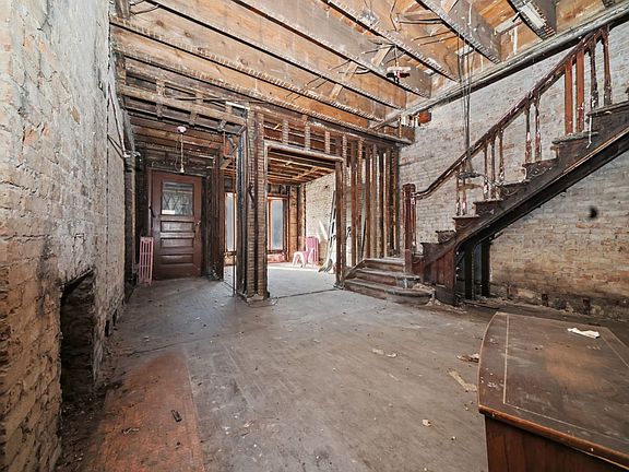 5th image of 3549 S Indiana Ave