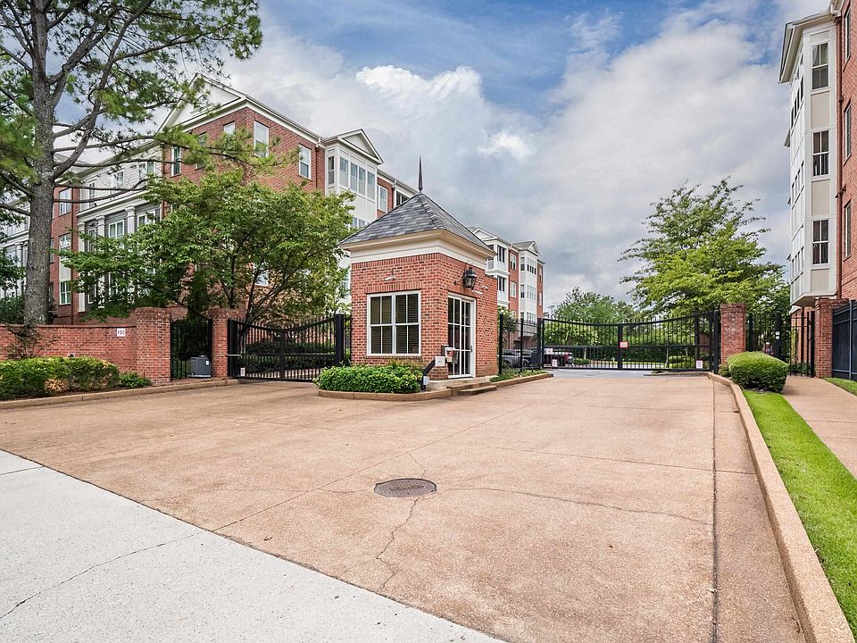 1st image of 591 Lexington Club Ct #304R