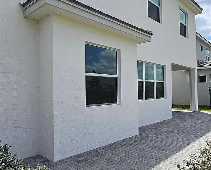 5461 Empire Dr — Photo 27