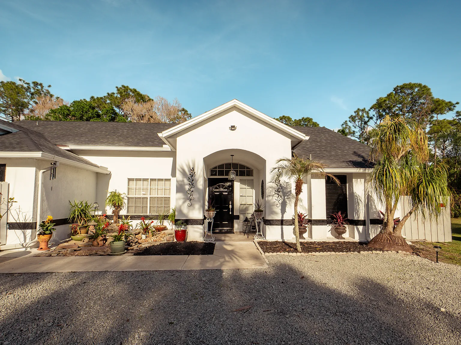 3 bed, 2631 sqft, $3,700 — Photo 3