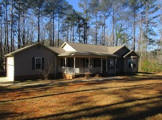 405 Fairforest Dr, Greenwood, SC 29646