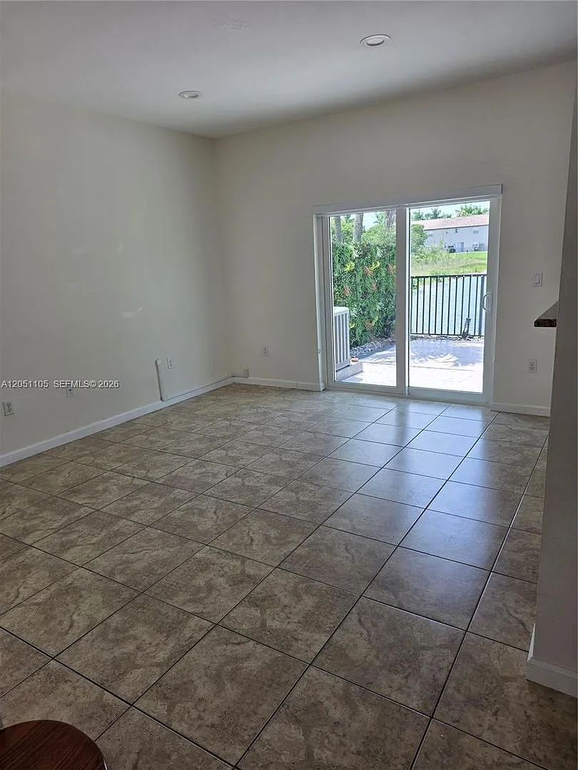 14738 SW 23rd Street 14738, Miami, FL 33185 — Photo 2