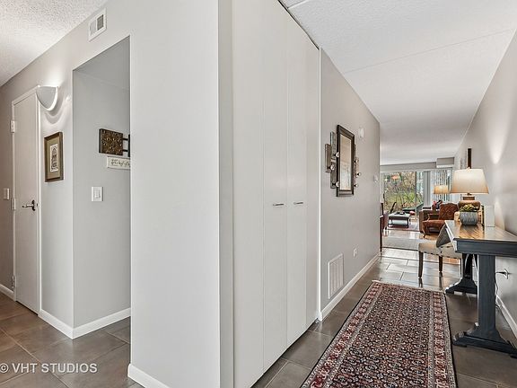 2nd image of 2534 Wellington Ct