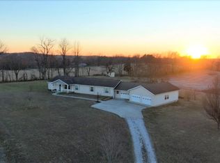 301 Shawswick Station Rd, Bedford, IN 47421