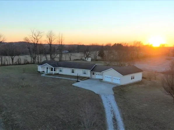 301 Shawswick Station Rd, Bedford, IN 47421