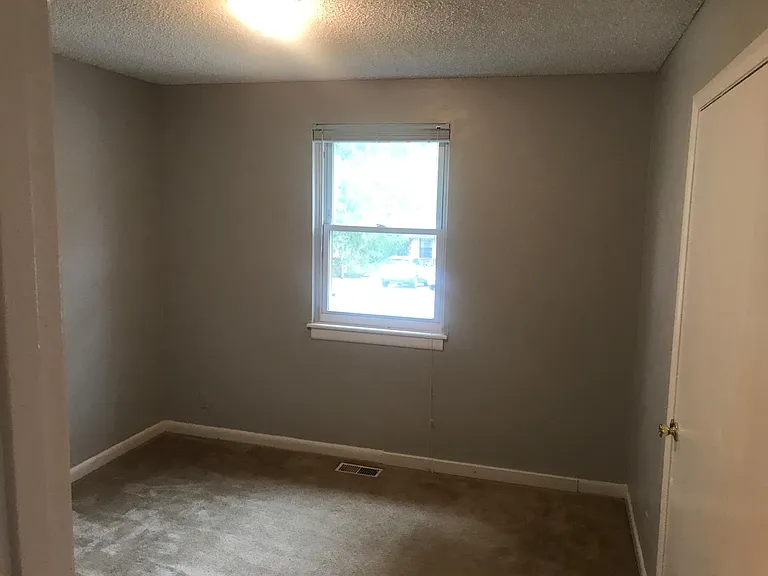 4614 Forest Ridge Dr — Photo 14