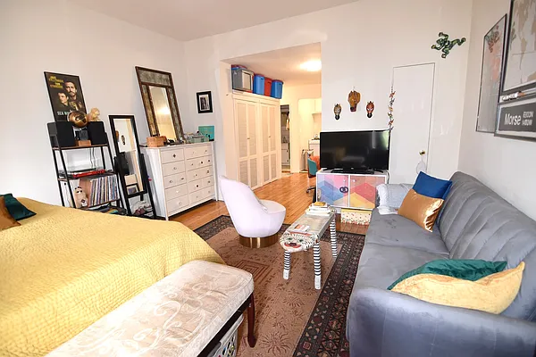 Rented by Manhattan Spaces | media 10