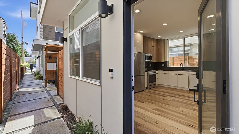 5th image of 8815 Interlake Avenue N #C