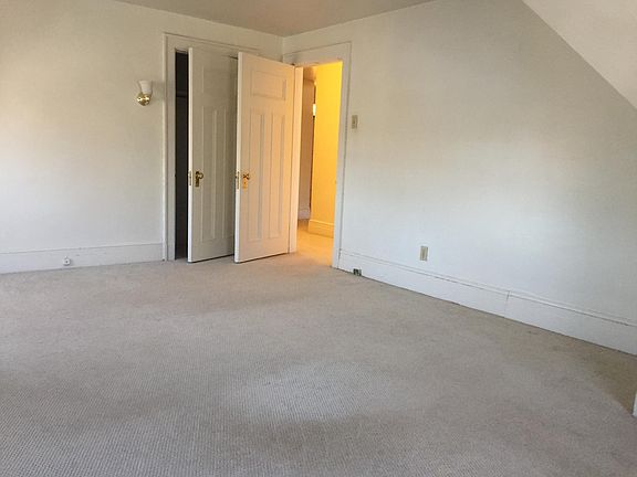 Large Bedroom