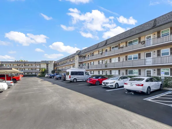 5435 Rattlesnake Hammock Rd #E-206, Naples, FL 34113