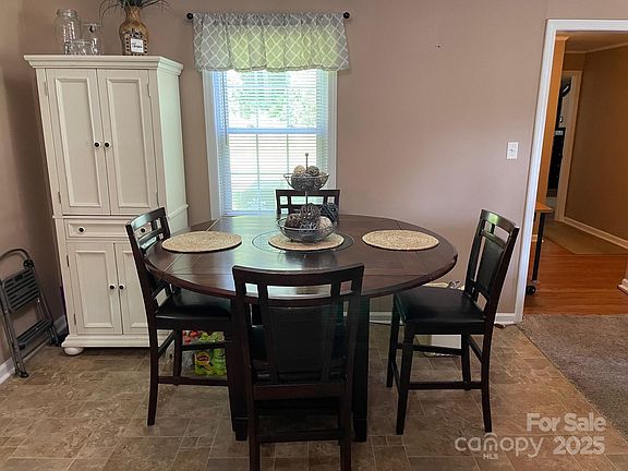 5th image of 4337 Gelinda Ct