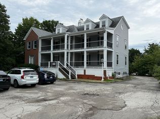 520 W Roosevelt Rd, Wheaton, IL 60187