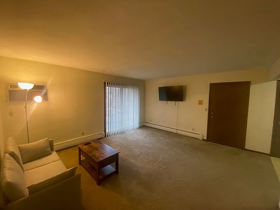 3rd image of 316 33rd Ave N APT 3