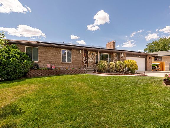 4th image of 10032 S Blossom Dr