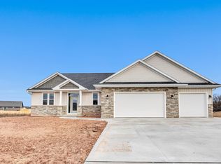 1564 Echo Pine Ct, De Pere, WI 54115