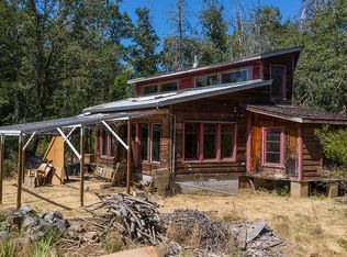 7970 Takilma Rd, Cave Junction, OR 97523