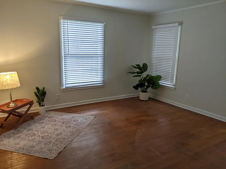 2417 S Kennedy Ave — Photo 9