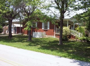 410 S Park St, Hohenwald, TN 38462
