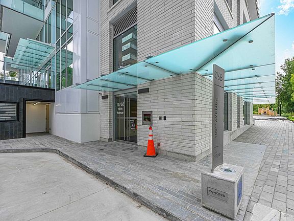 4th image of 13768 100th Ave #2106