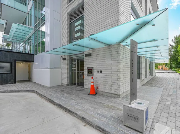 13768 100th Ave #2106, Surrey, BC V3T 0V2