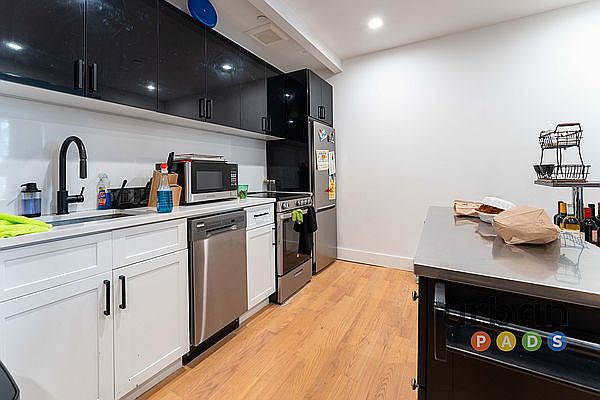 1st image of 19 E 31st St #2A