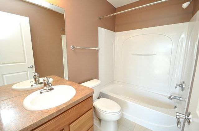 1st image of 931 Ledgestone Dr