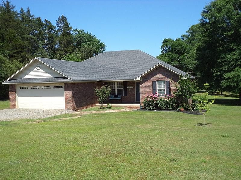 1st image of 305 Cedarwood Dr