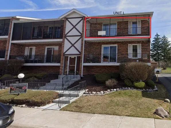 11277 Moraine Dr APT L, Palos Hills, IL 60465