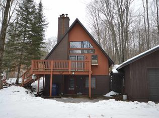 02055 Springbrook Rd N, Boyne Falls, MI 49713