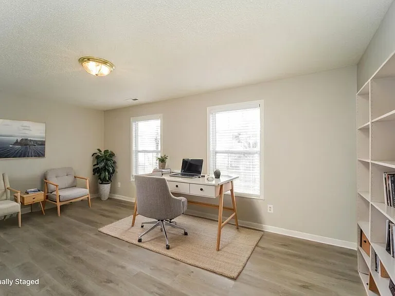 5724 Hammermill Dr — Photo 15