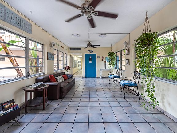 5th image of 410 SE 2nd Street #215