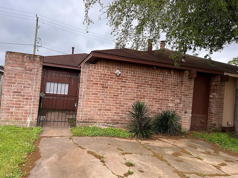 5415 Ridgemont Pl — Photo 2