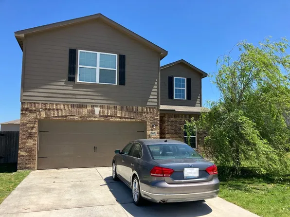 740 Yearwood Ln, Jarrell, TX 76537