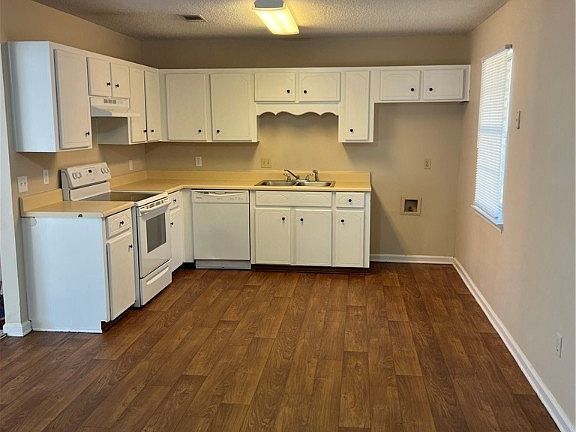 4th image of 1458 Sheridan Point
