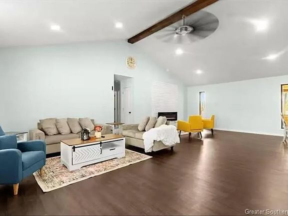 3rd image of 2822 Wilson Dr