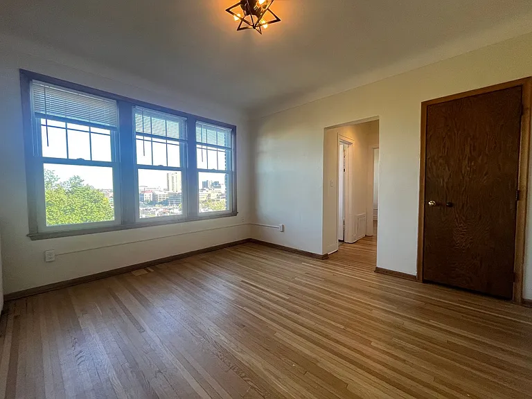 170 Summit Ave — Photo 12
