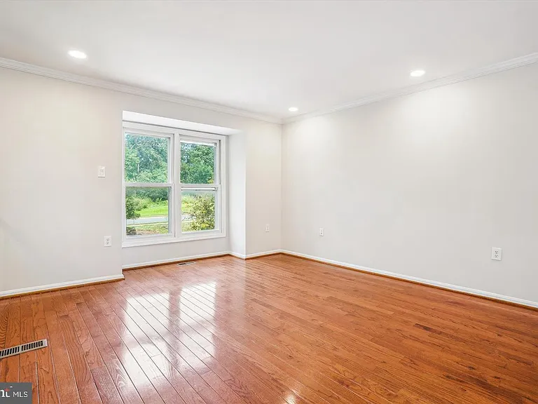 10491 Trinidad Ct — Photo 22