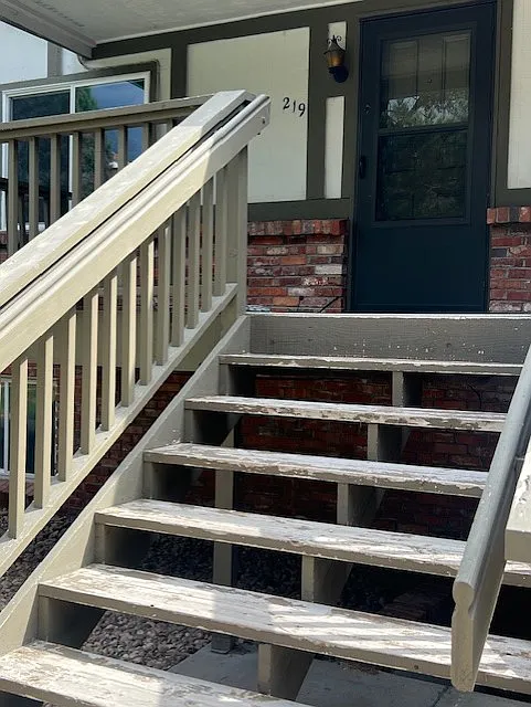 2 bed, 1.5 bath, 900 sqft, $1,825 — Photo 2