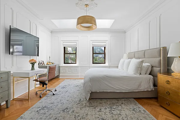 Rented by Douglas Elliman | media 12