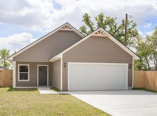 905 B W Virginia St, Navasota, TX 77868
