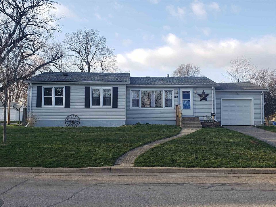 1st image of 104 Hilltop Dr