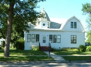 310 E Caledonia Ave, Hillsboro, ND 58045