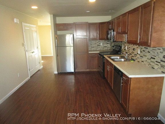 3rd image of 17402 N 19th Ave APT 4