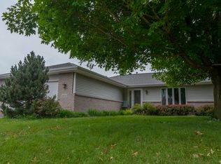 603 Jarvis Dr, Winnebago, IL 61088