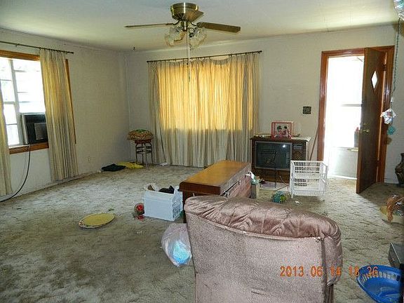 4th image of 206 Cline St