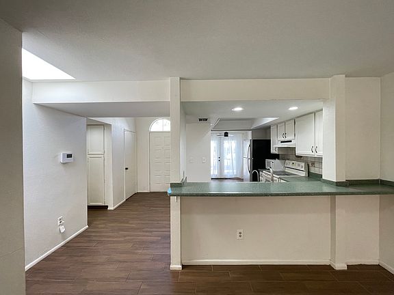 3rd image of 2647 W Desert Cove Ave